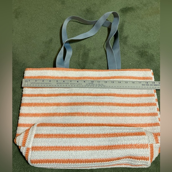 Vera Bradley Straw Tote Sunny Medallion Sea Turtle - Picture 4 of 5